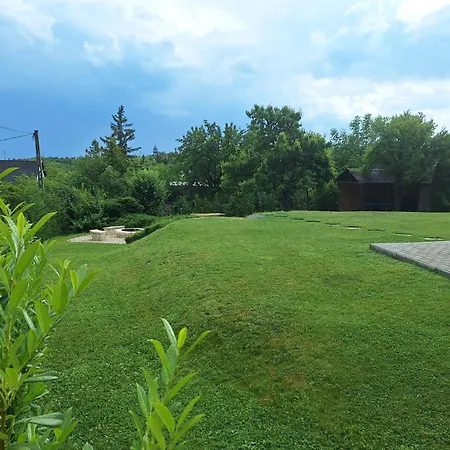 Hillside House 度假居